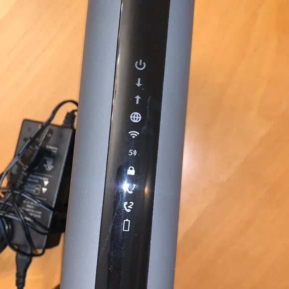 Motorola MT7711 Modem Router with Voice
